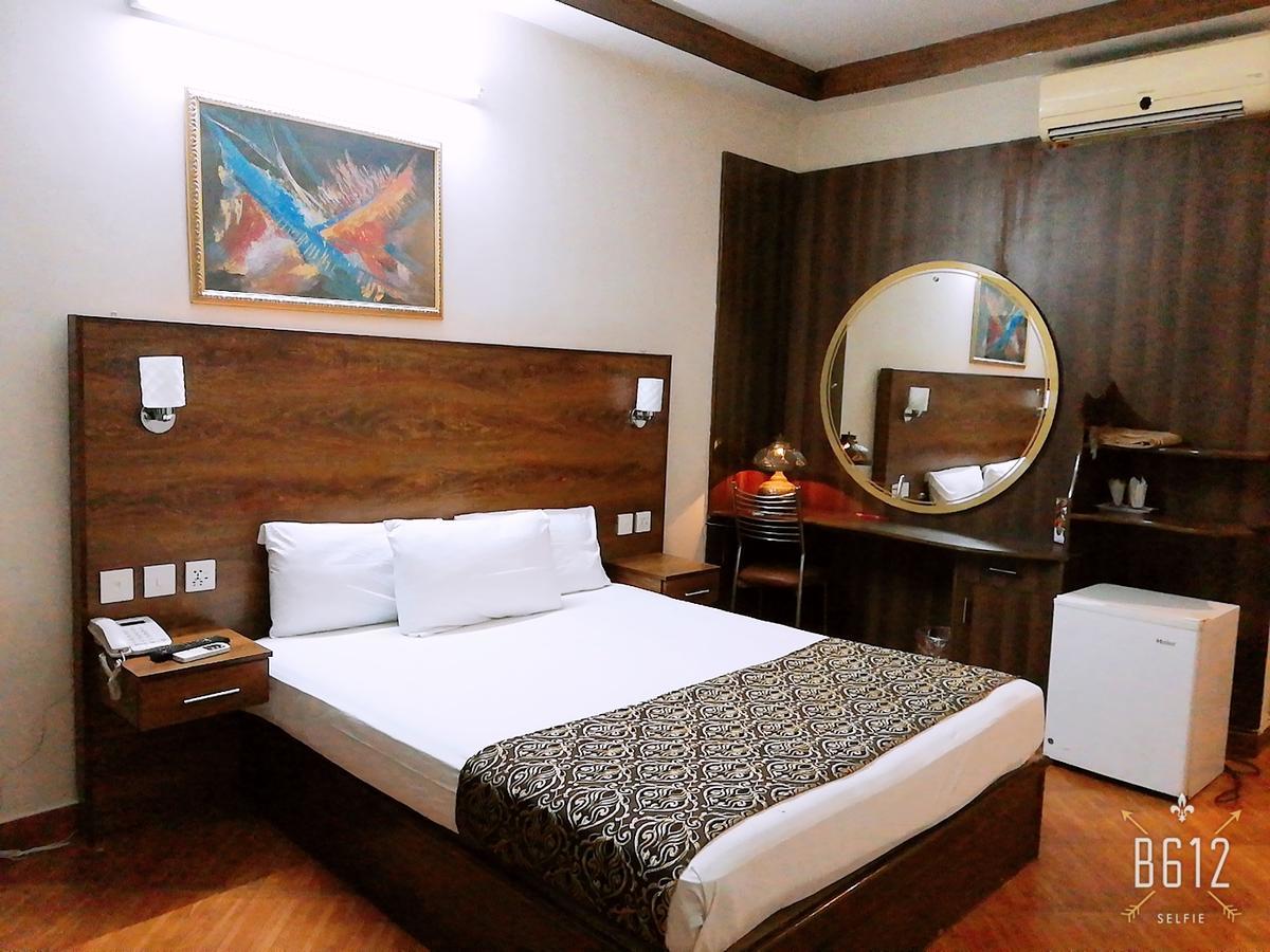 Fiesta Inn Hotel & Resorts Μουλτάν Εξωτερικό φωτογραφία