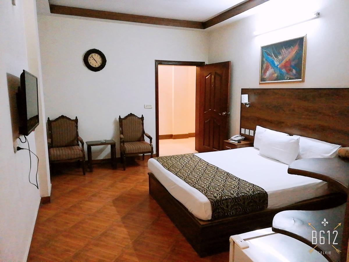 Fiesta Inn Hotel & Resorts Μουλτάν Εξωτερικό φωτογραφία